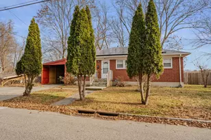 15 Chapman St, Windham, CT 06226 - Photo 1