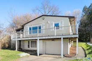 24 Lloyd Ave, New Fairfield, CT 06812 - Photo 1