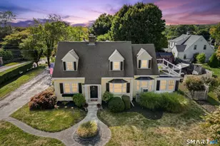 899 Ocean Ave, New London, CT 06320 - Photo 1