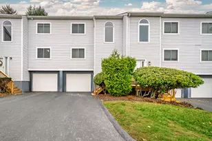 7 Midway Dr, Cromwell, CT 06416 - Photo 1