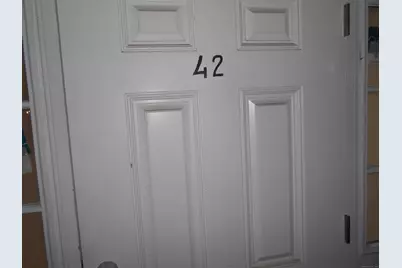 50 Greenhouse Road #42B, Bridgeport, CT 06606 - Photo 1