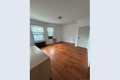 14 Relay Place #R3, Stamford, CT 06901 - Photo 1