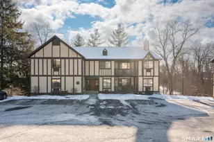 26 Essex Ct, Brookfield, CT 06804 - Photo 1