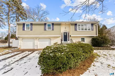 282 Hillcrest Avenue, Newington, CT 06111 - Photo 1