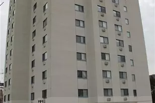 51 Schuyler Ave, Stamford, CT 06902 - Photo 1