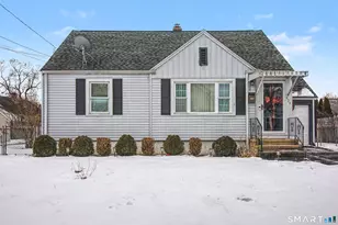 424 Circular Ave, Hamden, CT 06514 - Photo 1