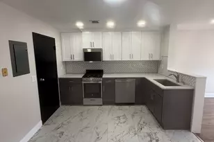 8-10 Broad St, Milford, CT 06460 - Photo 1