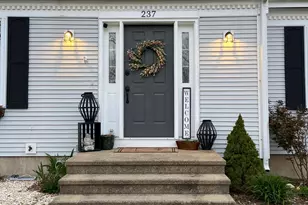 237 Chestnut Hill Rd, Killingworth, CT 06419 - Photo 1