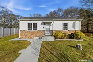 32 Concord Ct, Groton, CT 06340 - Photo 1