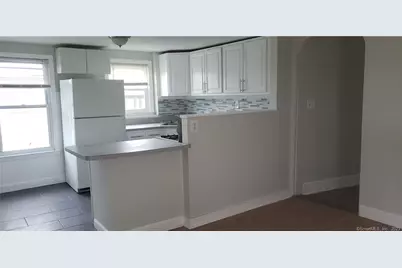 25 South End Road #2, East Haven, CT 06512 - Photo 1