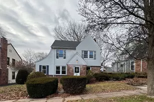 130 Roydon Rd, New Haven, CT 06511 - Photo 1