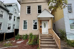 139 Poplar St, New Haven, CT 06513 - Photo 1