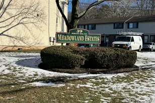 39 Horton Hill Rd, Naugatuck, CT 06770 - Photo 1