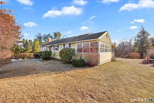 34 Perry Ave, Norwich, CT 06360 - Photo 1