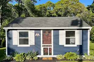 414 Pequot Ave, Groton, CT 06355 - Photo 1