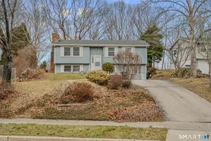 10 Amherst Ct, Groton, CT 06355 - Photo 1