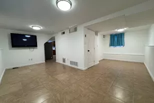 547 B Laurel St, East Haven, CT 06512 - Photo 1