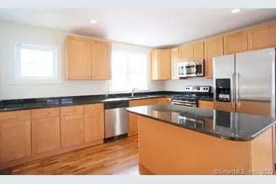 15 Arch Street #B8, Norwalk, CT 06850 - Photo 1