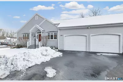 424 Navajo Loop #424, Shelton, CT 06484 - Photo 1