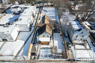 218 Martin St, Hartford, CT 06120 - Photo 1