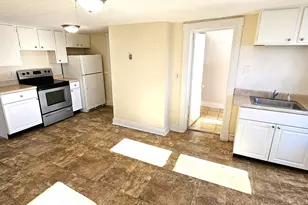 37 Bloomfield Ave, Windsor, CT 06095 - Photo 1