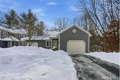 200 Castlewood Drive #200, Bloomfield, CT 06002 - Photo 1