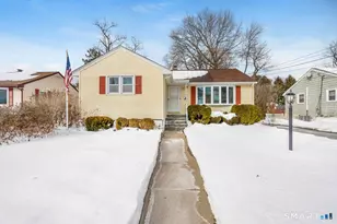 128 Auburn St, Stratford, CT 06614 - Photo 1