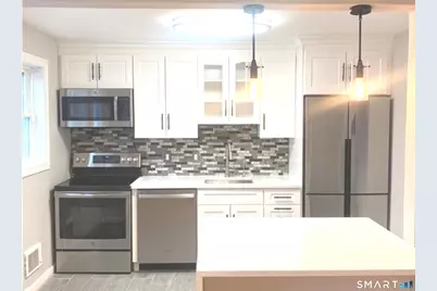 1283 Hope Street #APT 3, Stamford, CT 06907 - Photo 1