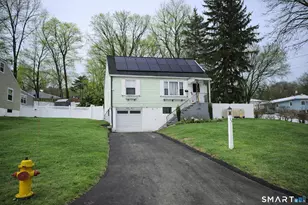 23 Ashland Ave, Waterbury, CT 06708 - Photo 1