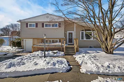 15 Ferndale Place, Stratford, CT 06614 - Photo 1