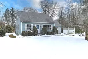 8 Meadow Circle Rd, Branford, CT 06405 - Photo 1