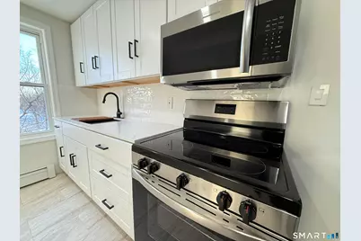 53-55 Mahl Avenue #3, Hartford, CT 06120 - Photo 1