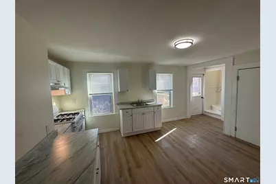 30 Jefferson Avenue, New London, CT 06320 - Photo 1