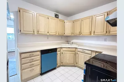 25 Cartright Street #2D, Bridgeport, CT 06604 - Photo 1