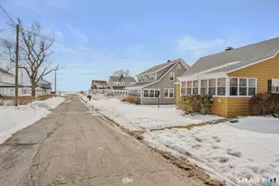 59 Saltaire Dr, Old Lyme, CT 06371 - Photo 1