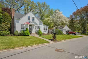 1 Middle St, Waterford, CT 06385 - Photo 1