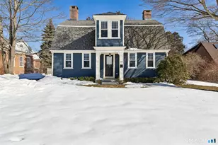 27 Park Pl, East Haven, CT 06512 - Photo 1