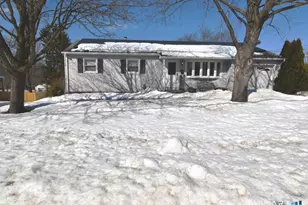 23 Lynn Ave, Plymouth, CT 06786 - Photo 1