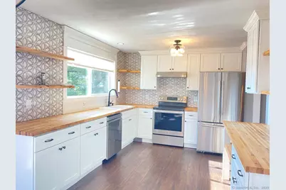 10 Fleetwood Drive, Danbury, CT 06810 - Photo 1