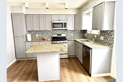 91 Hampton Park #91, Branford, CT 06405 - Photo 1