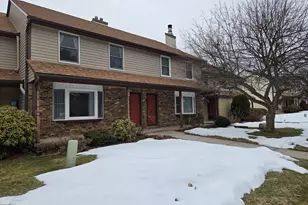 18 McIntosh Cir, Rocky Hill, CT 06067 - Photo 1