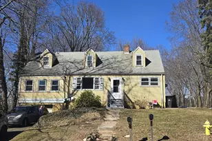 139 Foxon Hill Rd, New Haven, CT 06513 - Photo 1