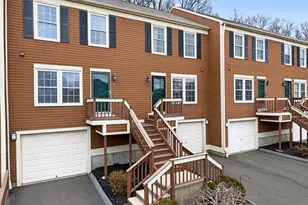 102 Foxbridge Village Rd, Branford, CT 06405 - Photo 1