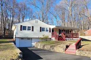 18 Sheraton Dr, Wolcott, CT 06716 - Photo 1