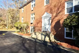 113 Niles Hill Rd, New London, CT 06320 - Photo 1