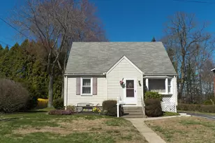 60 Rockledge Dr, Waterbury, CT 06706 - Photo 1