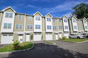 5 Laurel Hill Ct, Brookfield, CT 06804 - Photo 1