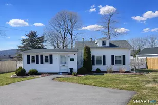 6 Lakeview Pl, Middlefield, CT 06455 - Photo 1