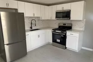 172 North St, Bristol, CT 06010 - Photo 1