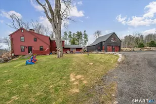 566 Maple St, Litchfield, CT 06759 - Photo 1